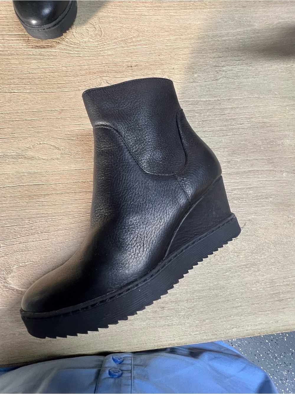 Women's Sofft Black Wedge Ankle Boots - Sleek Genuine Leather Zip
Waterproof